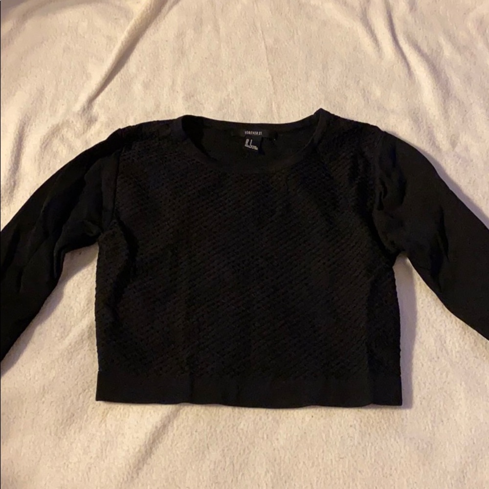 3/4 Sleeve Black Crop w/ Stitching. Forever21